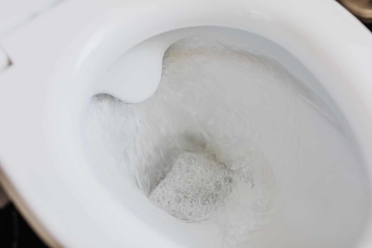 Como desentupir vaso sanitário: Passos infalíveis para resolver seu problema